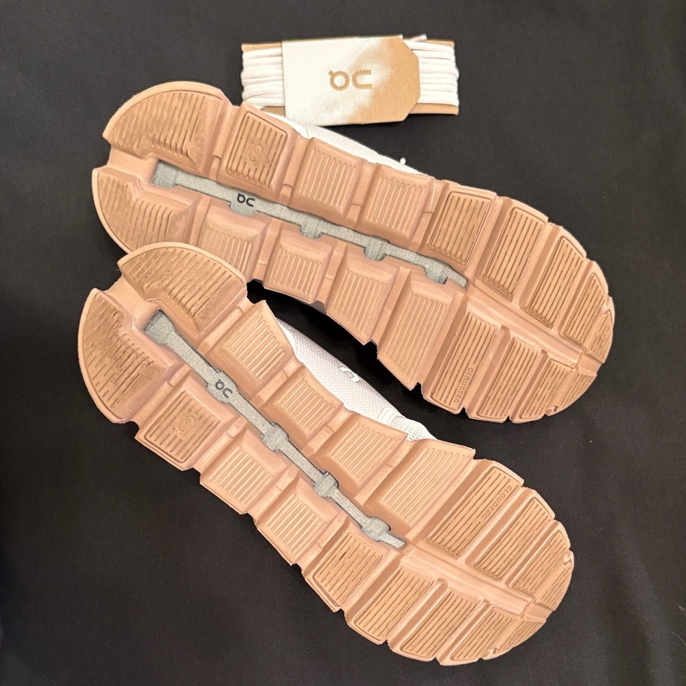 On Cream and Tan Athletic Shoes ON Cloud 5 Sneakers Women’s size 6.5 - Picture 14 of 14
